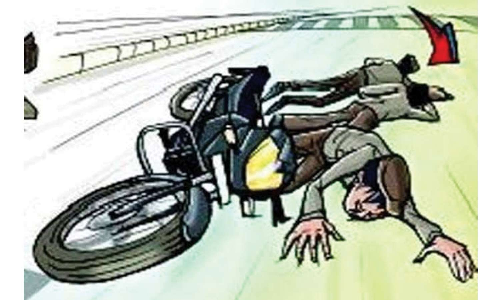 பைக் விபத்தில் தொழிலாளி சாவு