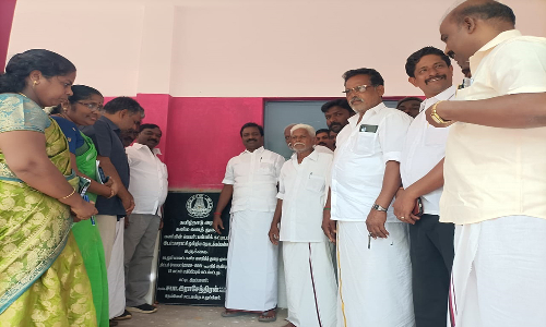 பண்ருட்டி அருகே அரசு பள்ளியில் புதிய  வகுப்பறை கட்டிடம்  சபா.ராஜேந்திரன்,  எம்.எல்.ஏ திறந்து வைத்தார்