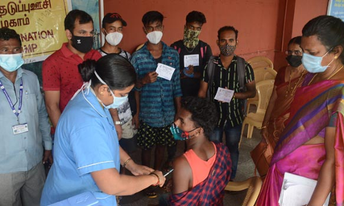 தமிழகத்தில் ஜூலை 10-ந்தேதி 1 லட்சம் இடங்களில் கொரோனா தடுப்பூசி சிறப்பு முகாம்