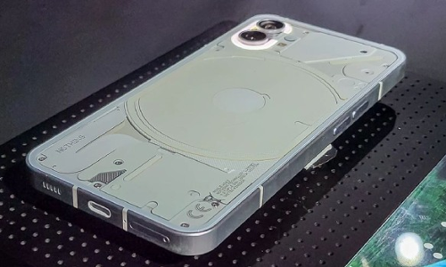 அந்த விஷயத்தில் ஒன்பிளஸ் பாணியை பின்பற்றும் நத்திங் நிறுவனம்