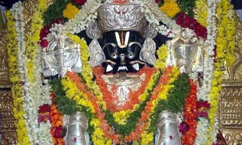 லட்சுமி நரசிம்ம பெருமாள் கோவில் பிரம்மோற்சவ விழாவில் இன்று கருட சேவை நடக்கிறது