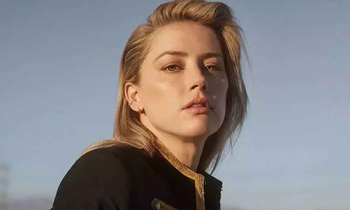 உலகின் மிக அழகான பெண்.. உற்சாகத்தில் ஆம்பர் ஹியர்ட்..