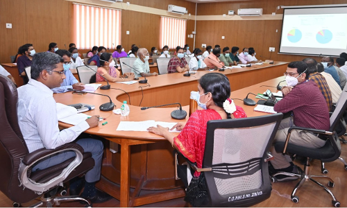 கள்ளக்குறிச்சி மாவட்டத்தில் சிசு மரணங்களை டாக்டர்கள்  தடுத்திட வேண்டும்   மாவட்ட கலெக்டர் ஸ்ரீதர் அறிவுறுத்தல்