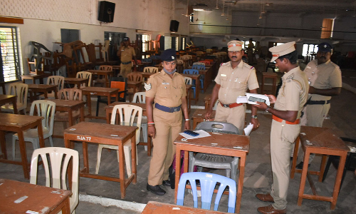 கடலூர் மாவட்டத்தில் 2 நாள் நடக்கிறது சப்-இன்ஸ்பெக்டர்  பணிக்கான எழுத்து தேர்வு