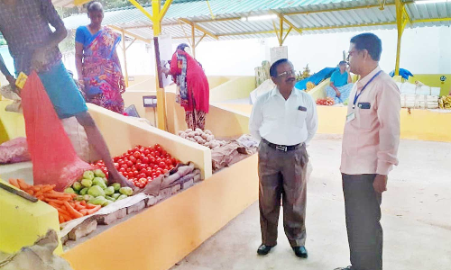 உழவர் சந்தையில் விரைவில் இடுபொருட்கள் விற்பனை அரங்கு - துணை இயக்குனர் தகவல்