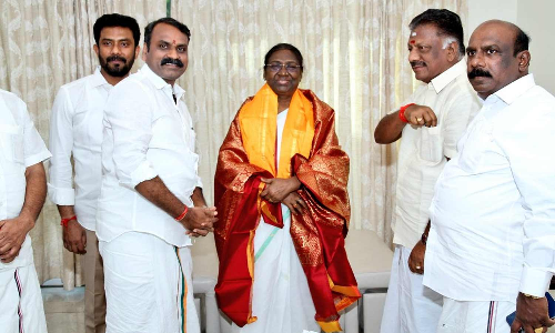 திரவுபதி முர்முவுடன், ஓபிஎஸ், எல்.முருகன்  சந்திப்பு