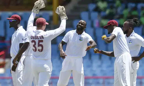 வெஸ்ட் இண்டீஸ் அணிக்கு எதிரான 2-வது டெஸ்ட்: முதல் இன்னிங்சில் வங்காளதேச அணி 234 ரன்னில் ஆல் அவுட்