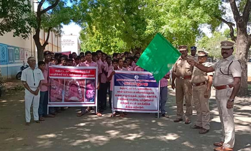 பரமத்திவேலூரில் போதைப்பொருட்களால் ஏற்படும் தீமை குறித்த விழிப்புணர்வு பேரணி