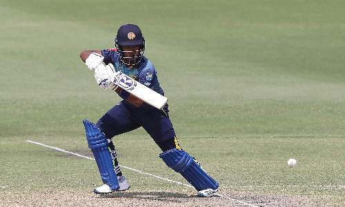 இந்திய பெண்கள் அணிக்கு 126 ரன்கள் இலக்கு நிர்ணயித்தது இலங்கை