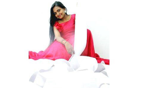 கேரளாவில் சகோதரருக்கு 434 மீட்டர் நீளம் கடிதம் எழுதி பெண் உலக சாதனை