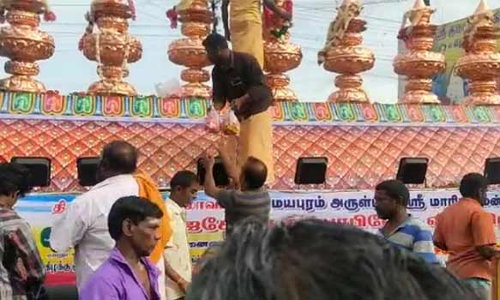 நன்செய் இடையார் மாரியம்மன் கோவிலில் இருந்து  சமயபுரம் மாரியம்மன் கோவிலுக்கு  7 கோபுர கலசங்கள் அனுப்பி வைப்பு