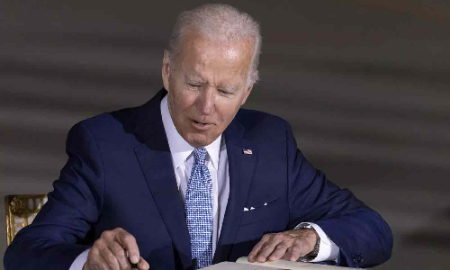 ரஷியாவிடம் இருந்து தங்கம் இறக்குமதிக்கு ஜி7 நாடுகள் தடை விதிக்கும்- ஜோ பைடன் தகவல்