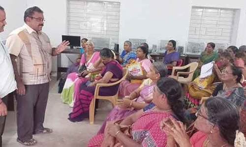 ஆசிரியர்களுக்கு ஆங்கில பேச்சு பயிற்சி