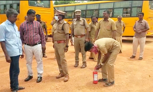 தொட்டியத்தில் தனியார் பள்ளி வாகனம் ஆய்வு