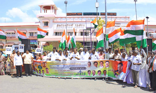 அக்னிபத் திட்டத்திற்கு எதிர்ப்பு தெரிவித்து நெல்லையில் காங்கிரசார் கண்டன ஆர்ப்பாட்டம்