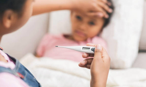 சென்னையில் மாணவர்களை மிரட்டும் காய்ச்சல்- பீதி தேவையில்லை என்கிறார்கள் டாக்டர்கள்