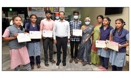 கிருஷ்ணகிரியில் குறை தீர்க்கும் நாள் கூட்டம்:   ரூ.7.19 லட்சம் நலத்திட்ட உதவிகள்