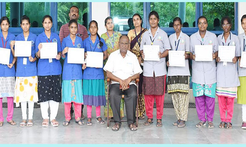 பி.எஸ்.ஆர். கல்லூரி மாணவர்கள் சாதனை