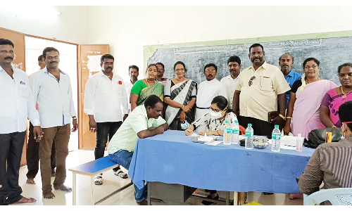 இலவச கண் சிகிச்சை முகாம்