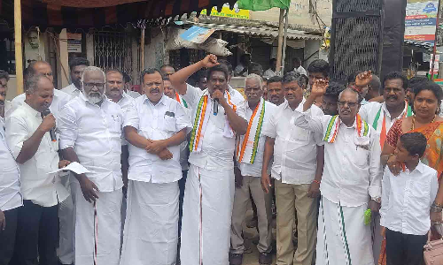 அக்னிபாத் திட்டத்தை ரத்து செய்யக்கோரி காங்கிரஸ் கட்சியினர் கண்டன ஆர்ப்பாட்டம்