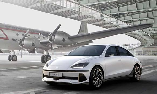 விரைவில் அறிமுகமாகும் ஹூண்டாய் எலெக்ட்ரிக் கார் - அசத்தல் டீசர்கள் வெளியீடு!