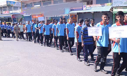 திண்டுக்கல்லில் போதை பயன்பாட்டிற்கு எதிராக மாணவர்கள் விழிப்புணர்வு