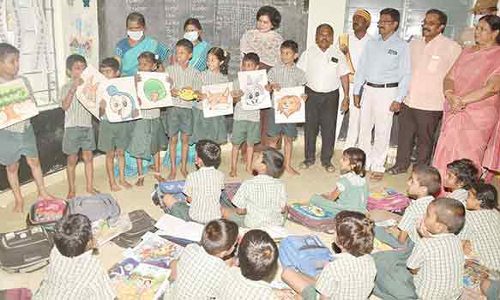 புதுக்ேகாட்டை நகராட்சி பள்ளியில் கலெக்டர் கவிதா ராமு திடீர் ஆய்வு