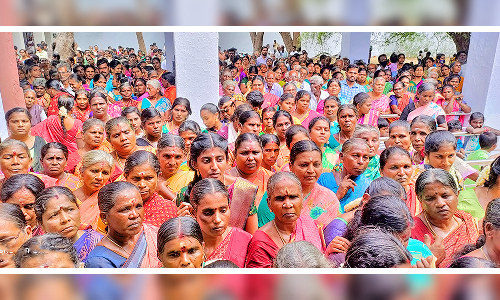 குரங்கணி முத்துமாலை அம்மன் கோவில் ஆனி கொடை விழா- கால் நாட்டு விழாவுடன் தொடங்கியது