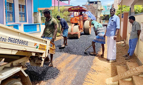 புங்கனூர் ஊராட்சியில் சாலை அமைக்கும் பணி