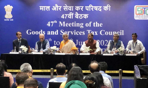 இனி அஞ்சலக சேவைக்கும் ஜிஎஸ்டி... பல்வேறு பொருட்களுக்கு வரி உயர்வு