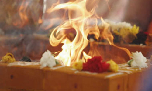 பரிகார பூஜை செய்வதாக கூறி 37 பவுன் நகை, ரூ.12 லட்சம் பணம் மோசடி செய்த போலி பெண் மந்திரவாதி