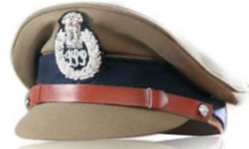 உடுமலையில் ரெயில்வே தண்டவாளத்தில் அமரும் போதை ஆசாமிகளுக்கு போலீசார் எச்சரிக்கை