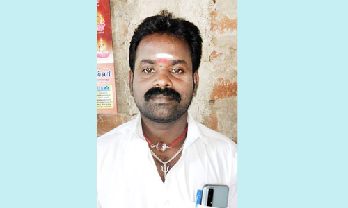 தொண்டி அரசு ஆஸ்பத்திரியை முற்றுகையிட்ட பொதுமக்கள்