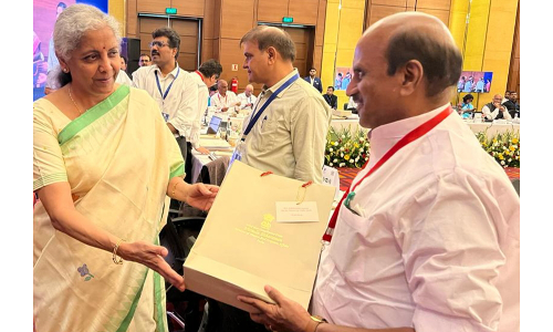 ஜி.எஸ்.டி இழப்பீடை நீட்டிக்க வேண்டும் -  அமைச்சர் லட்சுமிநாராயணன் வலியுறுத்தல்