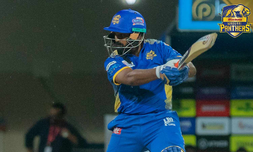 சதுர்வேத் அதிரடி - 2 விக்கெட் வித்தியாசத்தில் கோவையை வீழ்த்தி திரில் வெற்றி பெற்றது மதுரை