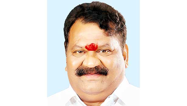 கட்சி - கொடி, சின்னம் இருக்கும் இடத்தில் நான் இருப்பேன் - ஒம்சக்தி சேகர் உறுதி கட்சி - கொடி, சின்னம் இருக்கும் இடத்தில் நான் இருப்பேன் - ஒம்சக்தி சேகர் உறுதி