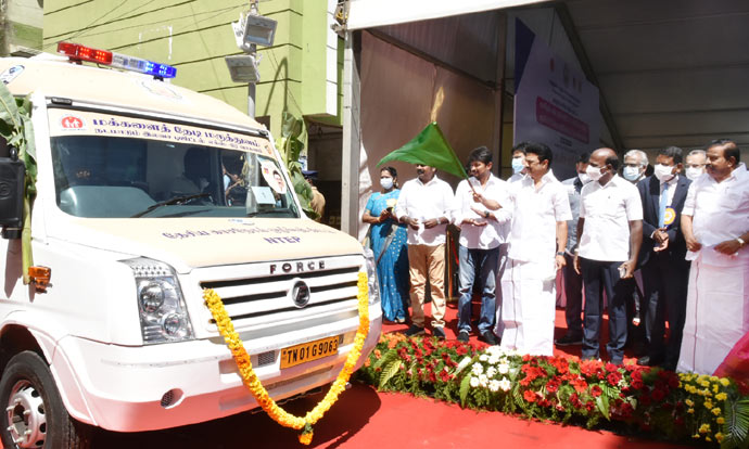 காசநோய் இல்லாத தமிழகத்தை உருவாக்க 23 நடமாடும் வாகனங்கள்- மு.க.ஸ்டாலின் வழங்கினார் காசநோய் இல்லாத தமிழகத்தை உருவாக்க 23 நடமாடும் வாகனங்கள்- மு.க.ஸ்டாலின் வழங்கினார்