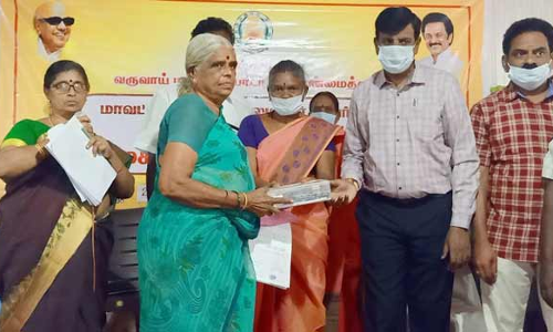 போடி அருகே மக்கள் தொடர்பு முகாமில்  778 பயனாளிகளுக்கு நலத்திட்ட உதவிகள்