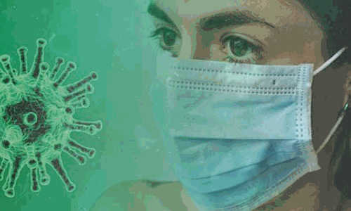 ஊட்டியில் சுற்றுலா பயணிகளுக்கு முககவசம்