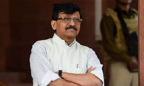 அமலாக்கத்துறை அலுவலகத்தில் ஆஜரானார் சஞ்சய் ராவத் - 10 மணி நேரம் கடந்த விசாரணை