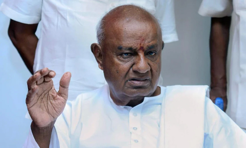 மதச்சார்பற்ற ஜனதா தளம் கட்சியை காக்க தொடர்ந்து போராடுவேன்: தேவகவுடா