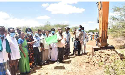 கொடிக்கால்பட்டி குளம் தூர்வாரும் பணி- கலெக்டர் நேரில் ஆய்வு