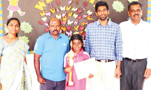 மாநில அளவில் யோகா போட்டி: பிரண்ட்லைன் பள்ளி மாணவி வெற்றி