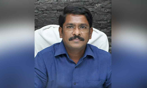 விழுப்புரத்தில் தேசிய மருத்துவர்கள் தின விழா சிறப்பாக பணியாற்றிய டாக்டர்களுக்கு  கலெக்டர் பாராட்டு சான்றிதழ்