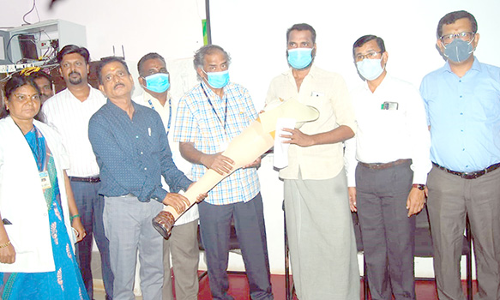 14 மாற்றுதிறனாளிகளுக்கு நவீன செயற்கை கால்கள்