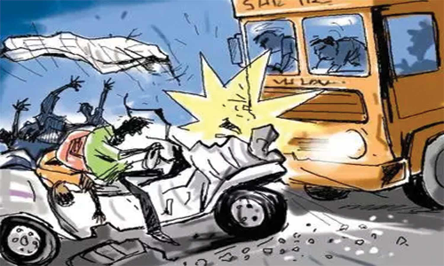 வாகனம் மோதி மாவட்ட கல்வி அலுவலக ஊழியர் பலி