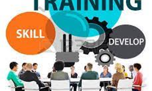 படித்த வேலை வாய்ப்பற்ற இளைஞர்களுக்கு திறன் வளர்ப்பு பயிற்சி அளிக்க நிறுவனங்களிடமிருந்து கருத்துருக்கள் வரவேற்கப்படுகிறது