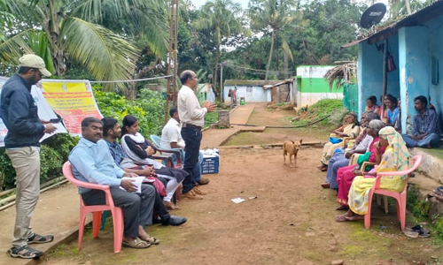 மெட்டுக்கல் கிராமத்தில் விவசாயிகளுக்கு மண்வள பயிற்சி