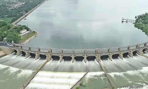 மேட்டூர் அணை நீர்மட்டம் சரிவு