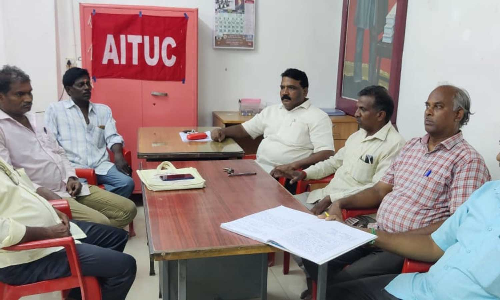 பாசிக் மதுக்கடைகளை மீண்டும் திறக்க வேண்டும்-  ஊழியர்கள் சங்கம் தீர்மானம்